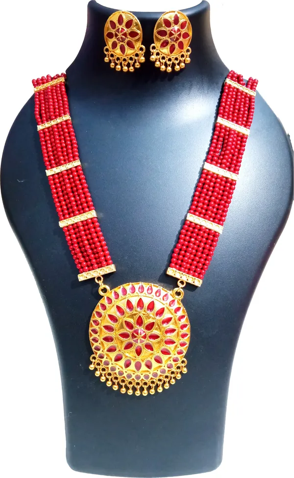Assamese_Traditional_Gold_Plated_Red_Colour_Japi_Tassel_Jewellery_Set_For_Women